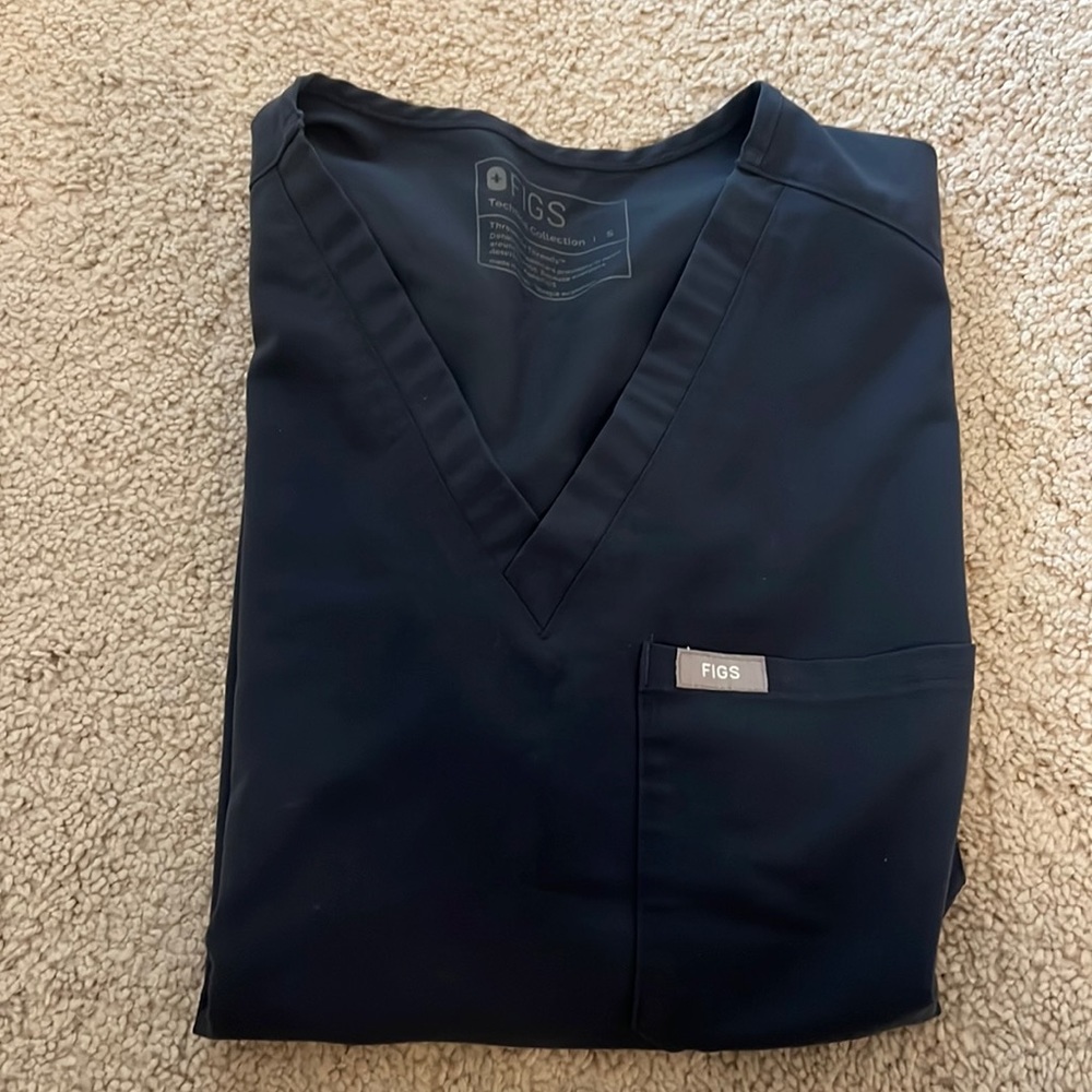 Women’s Catharine Scrub top size S in “night sky”